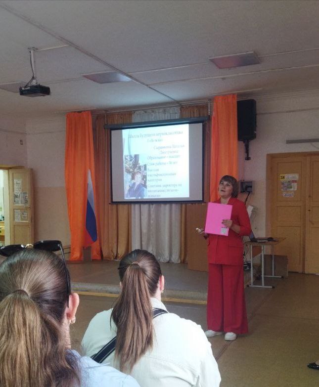 photo_5359379583905955671_x