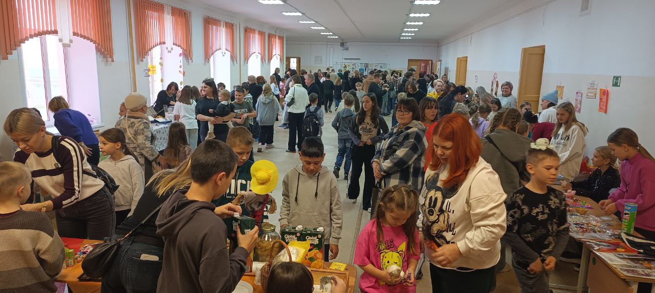 photo_5447267714432367551_y